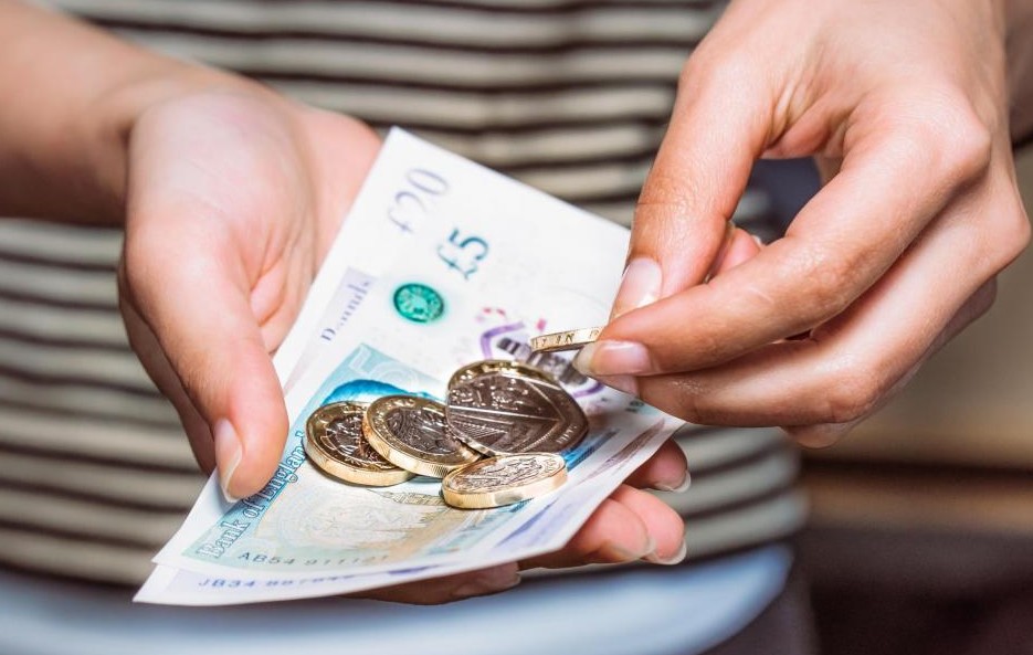 Do I Need to Tell Universal Credit if i get PIP