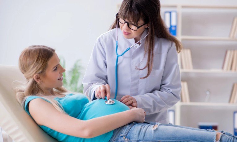 Can You Claim Universal Credit On Maternity Leave? – Get at the Same Time