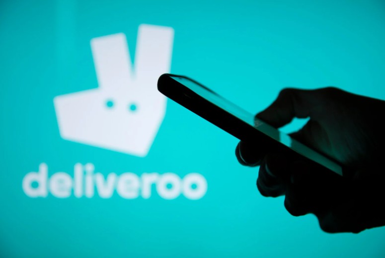 How Much Do Deliveroo Drivers Make in UK? – Riders Get Paid