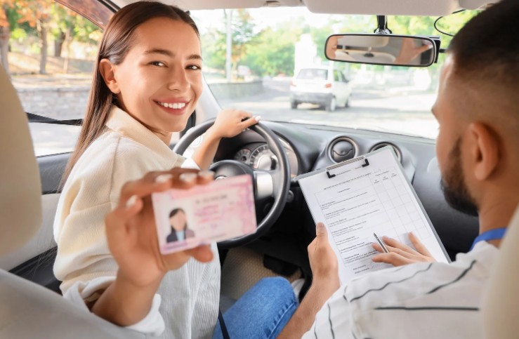 Where Is Expiry Date on Driving Licence